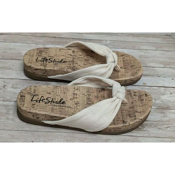 LifeStride Velocity 2.0 Womens 5.5M Happy Cream H9677F5251 Thong Wedge Sandal - Picture 1 of 9